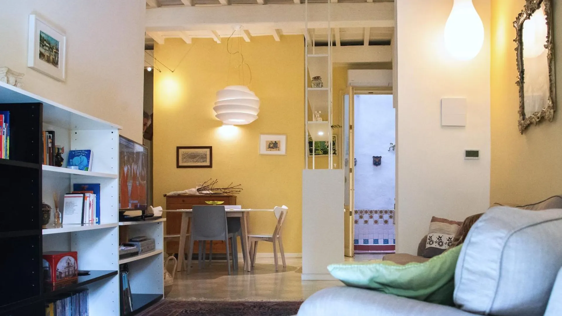 Agnolo First Two Bedrooms Apartment Close To Duomo Floransa